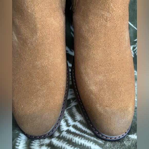 Cliffs by WHITE MOUNTAIN Brown Chelsea Boots - Picture 6 of 14